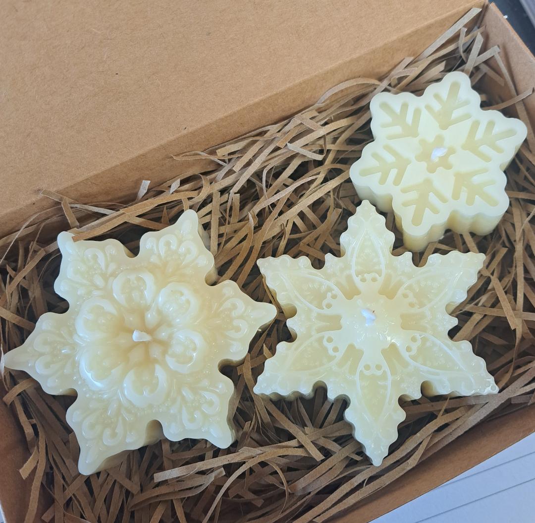 White Beeswax Snowflake Candle Trio